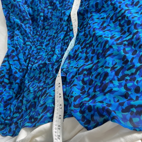 4 for $70.00- Long dress, light & airy, size 1X, Blue,GreenBlack, buttoned front - Picture 7 of 9